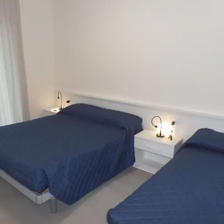 Family Duplex With Whirlpool And Terrace *