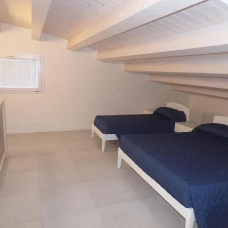 Family Duplex With Whirlpool And Terrace